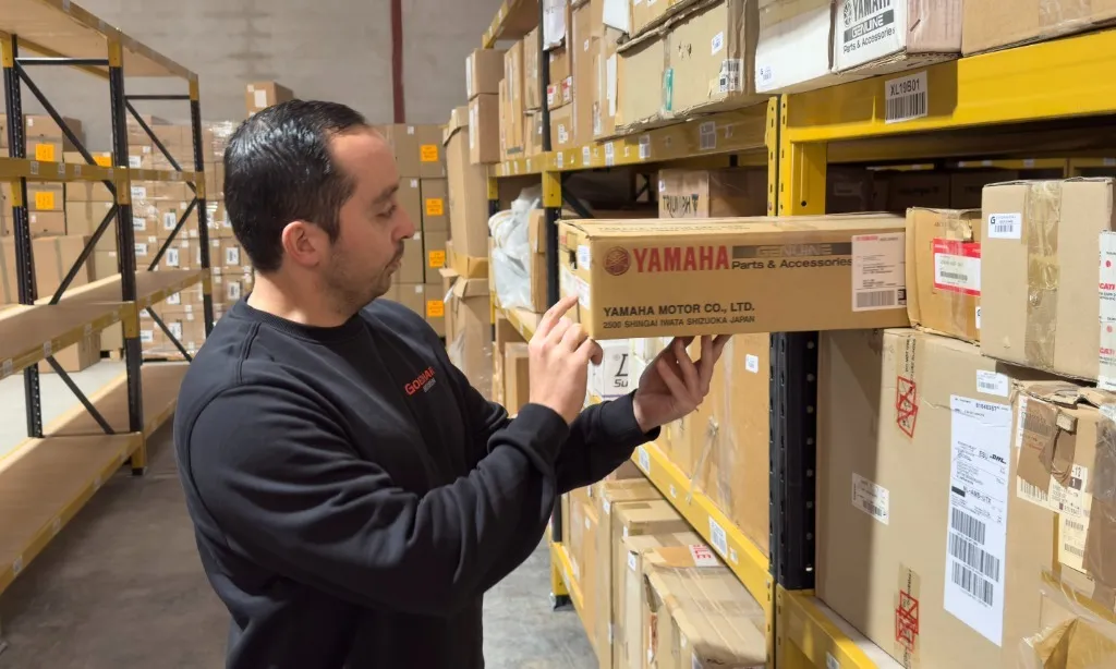 Order picking in our Murcia warehouse